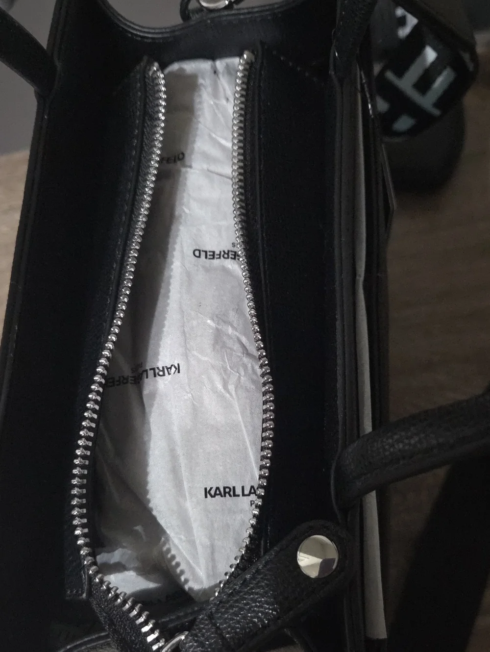 Karl Lagerfeld black karl